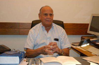 Men�ndez defendi� los privilegios judiciales