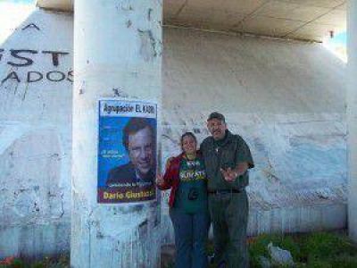 Militantes De �El Kadri� Colocaron Afiches En Presidente Per�n Y San Vicente