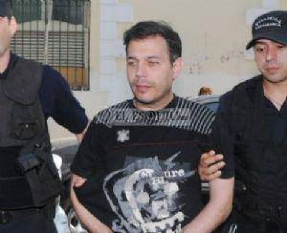 Angelina le ofreci� $ 3.000 a su madre para evitar el juicio