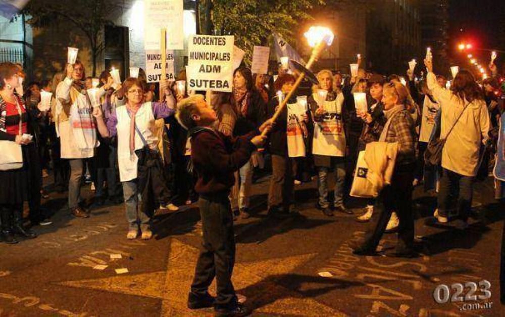 Mar del Plata tuvo su "Marcha de antorchas"
