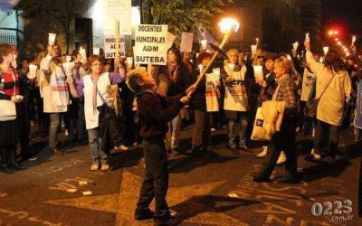 Mar del Plata tuvo su "Marcha de antorchas"