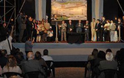 Habilitaron barrio con discurso presidencial