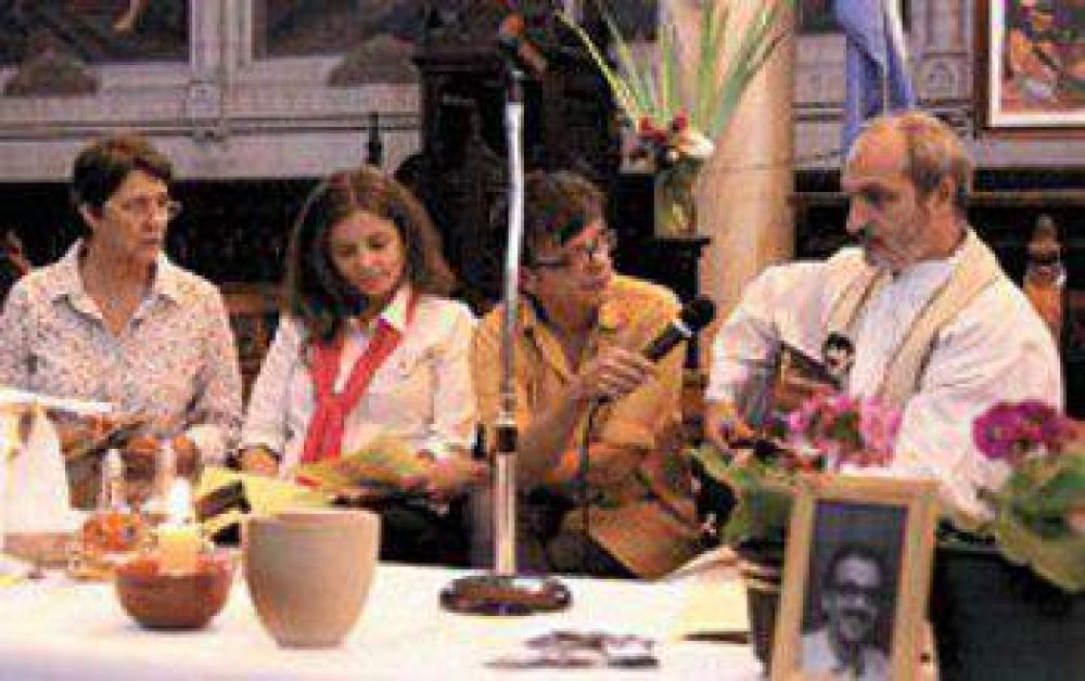 �Daniel descansa en una Iglesia que refleja lo que fue su militancia�