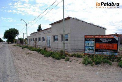 La Construcci�n del C.I.C. genera empleo genuino a familias maragatas