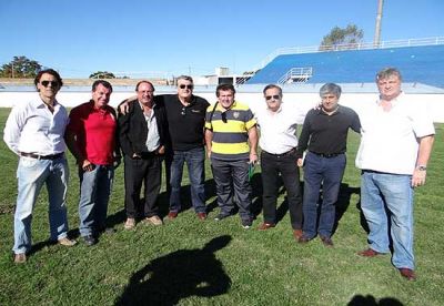 Boca Juniors e Independiente de Avellaneda jugar�n un amistoso en cancha de Racing