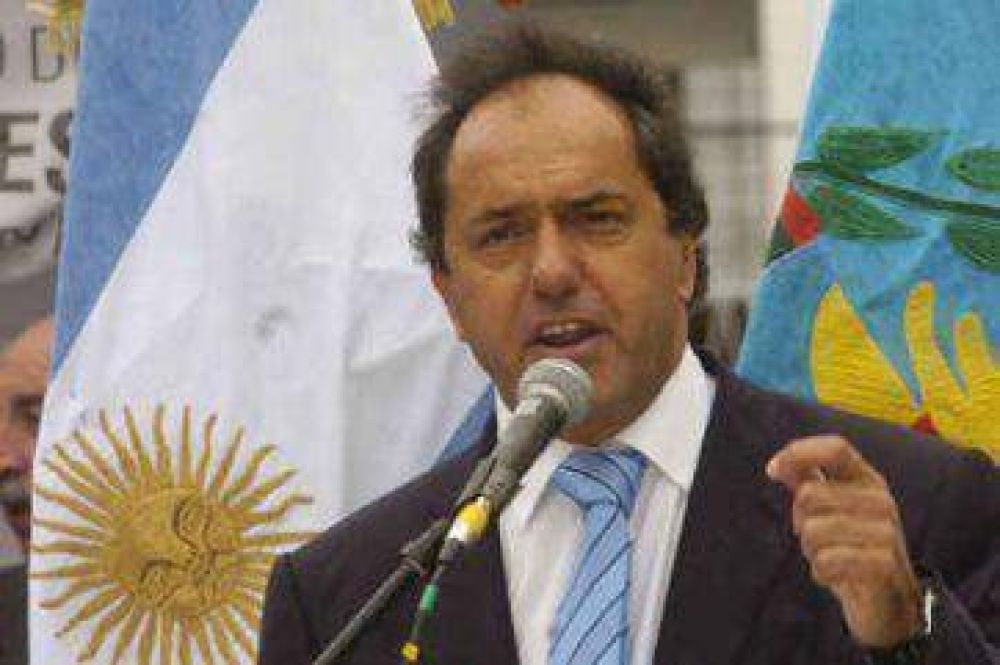 Enojados con Scioli por no firmar denuncia