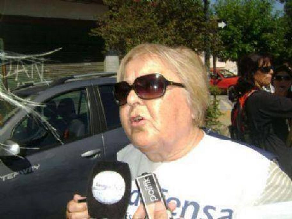 Ana Stolar: �El �nico responsable de la situaci�n de los docentes es el gobernador, que ha hecho un decretazo�
