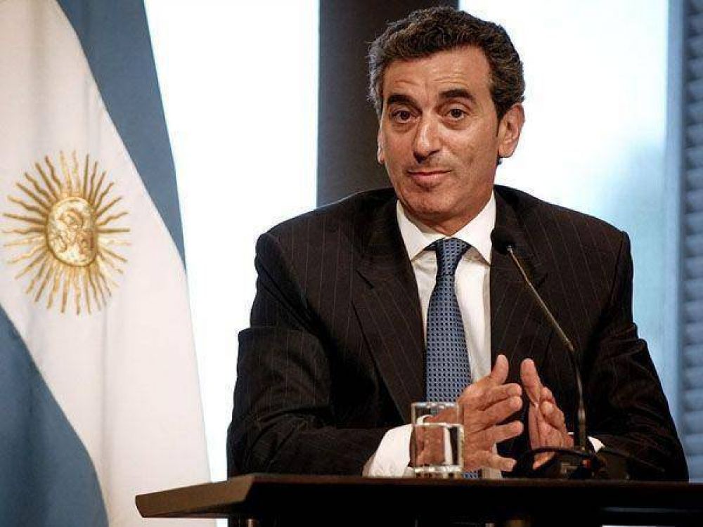 "Preg�ntenle a Scioli si se siente acompa�ado o no por el gobierno nacional"
