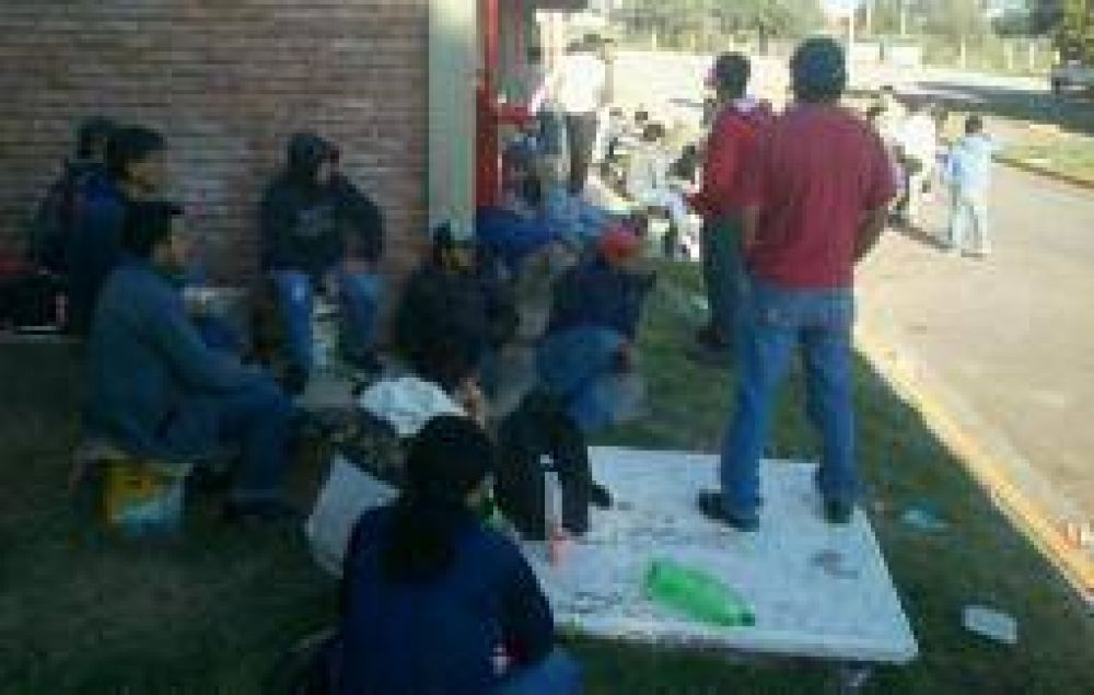 La empresa Hilado S.A se comprometi� a no despedir m�s personal