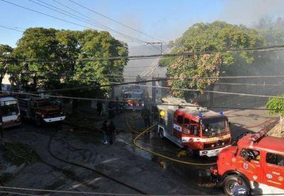 Comunicado del municipio sobre incendio en la f�brica de Florida oeste