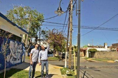 �Plan de Luminosidad en Plazas y Escuelas� en todo San Fernando