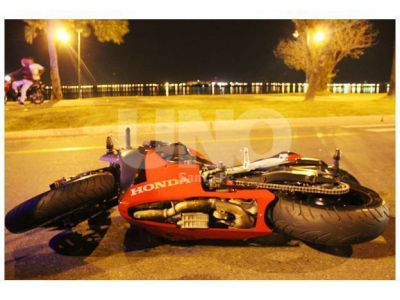 Muri� el conductor de la moto del accidente en la Costanera