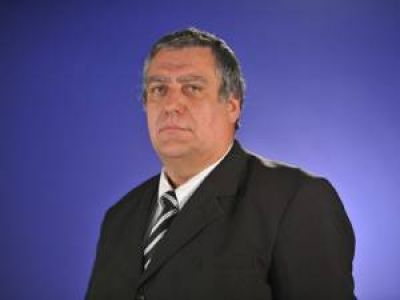 Poggi acept� la renuncia de Arnoldo Pucci