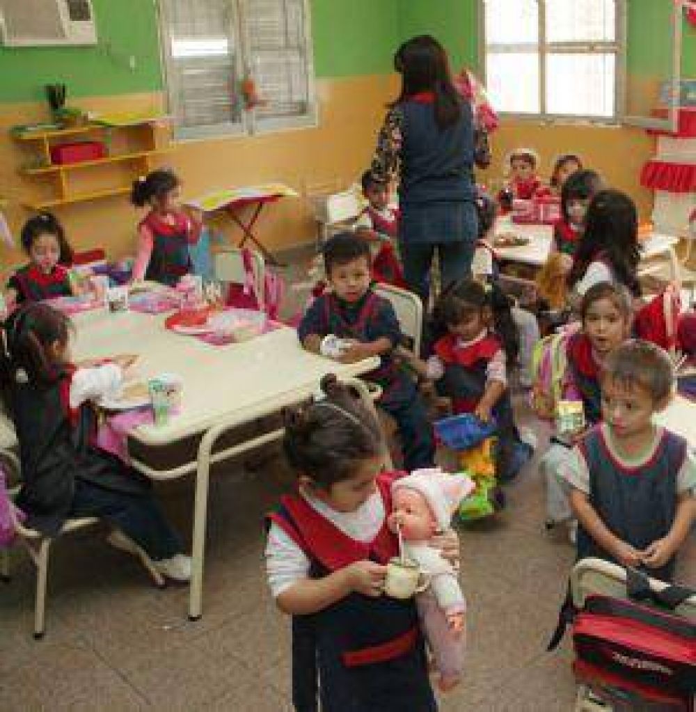Impulsan la educaci�n de los m�s peque�os