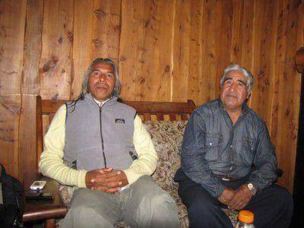 �Se est�n buscando leyes para poder despojar al pueblo ind�gena de su tierra�