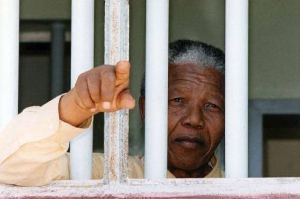 Por una infecci�n pulmonar, Nelson Mandela debi� ser hospitalizado