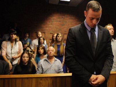 Autorizaron a Oscar Pistorius a salir de Sud�frica
