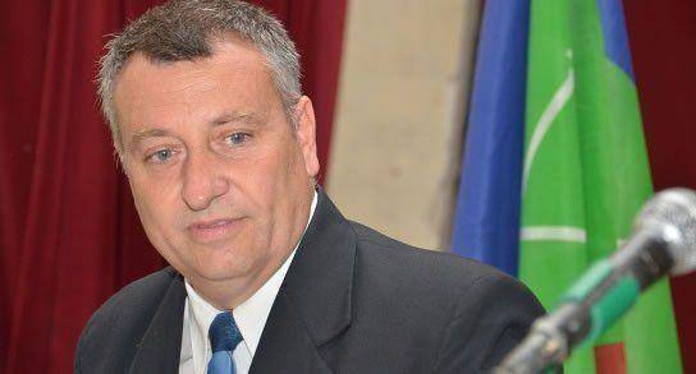 "Existe un d�ficit de $11 millones"