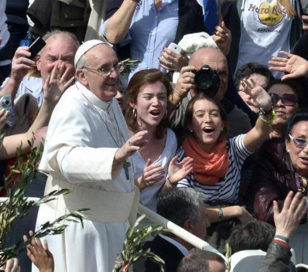 El papa Francisco encabeza la liturgia del Viernes Santo