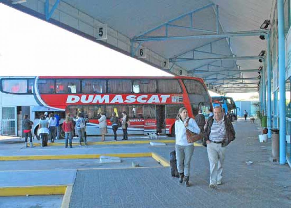 La terminal a pleno en el fin de semana largo