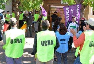 UCRA: �estamos en democracia y podemos elegir qui�n nos representa�