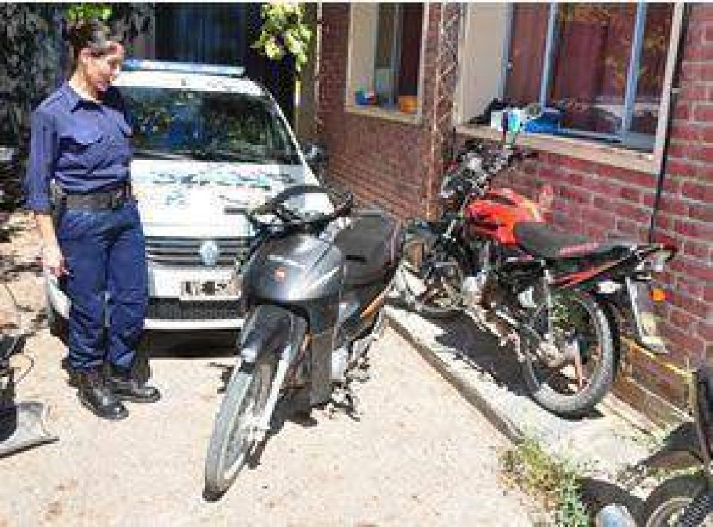 Volv�a del trabajo, choc� con otra moto y muri�	