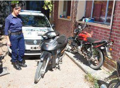 Volv�a del trabajo, choc� con otra moto y muri�	