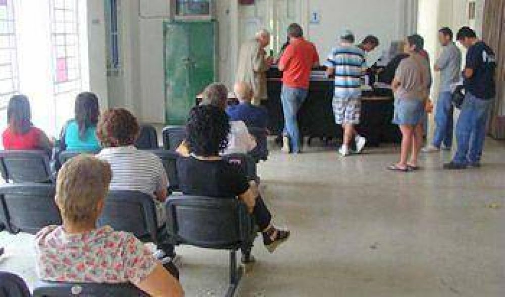 Suman exigencias para los que tramiten su primer registro de conducir
