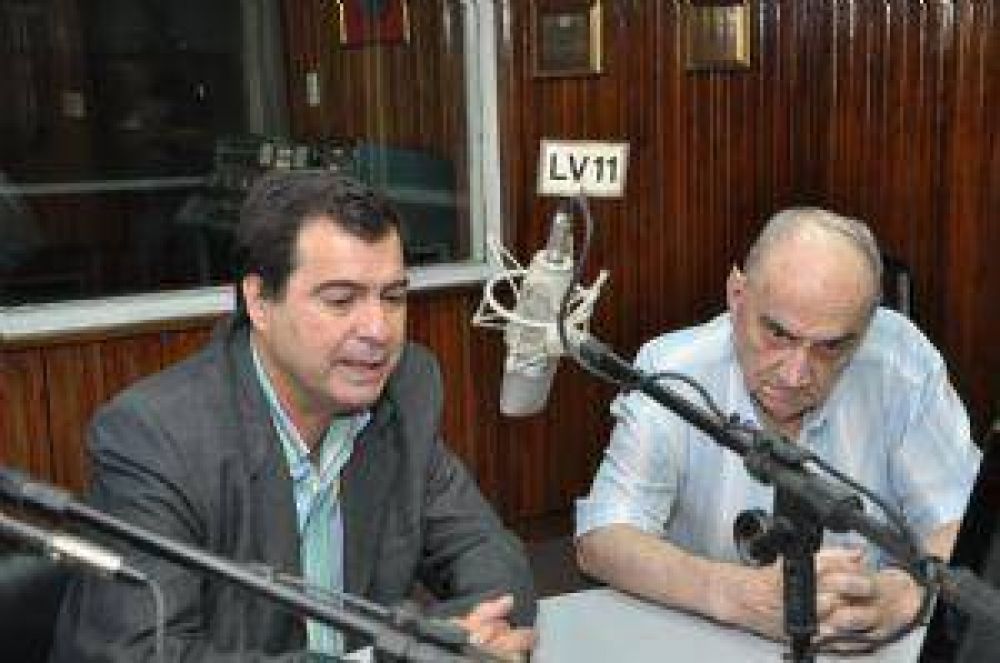 El Ministro Gelid felicit� a la emisora por sus 43 a�os