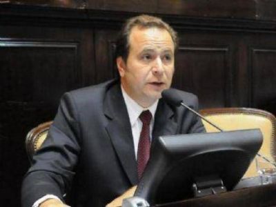 Jorge Solmi: �Estamos trabajando por la gente que est� inserta en la droga en la provincia�