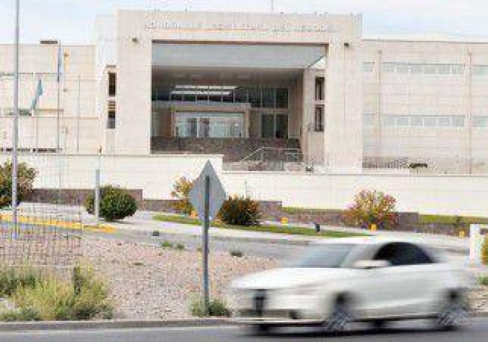 Buscan autorizaci�n para emitir deuda a largo plazo 
