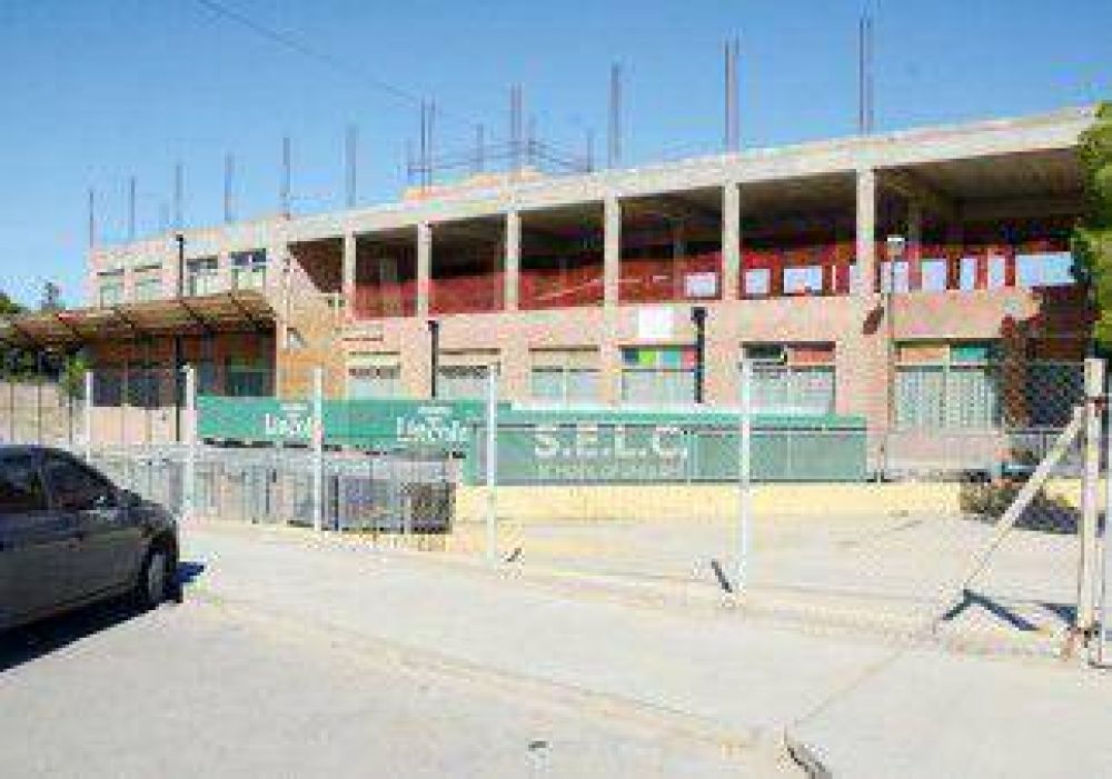 Colegio privado pide beneficios para comprar el predio que ocupa 