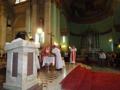 Se celebr� la Pasi�n del Se�or en el Viernes Santo