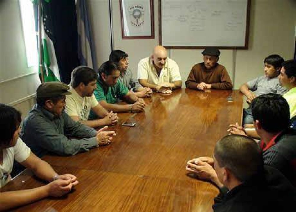 Encuentro con referentes de comunidades originarias