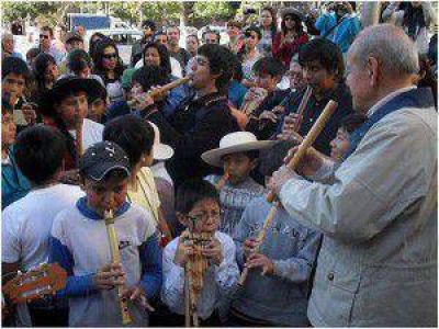 Con gran tristeza cientos de juje�os despidieron los restos de Amaranto Cha�i