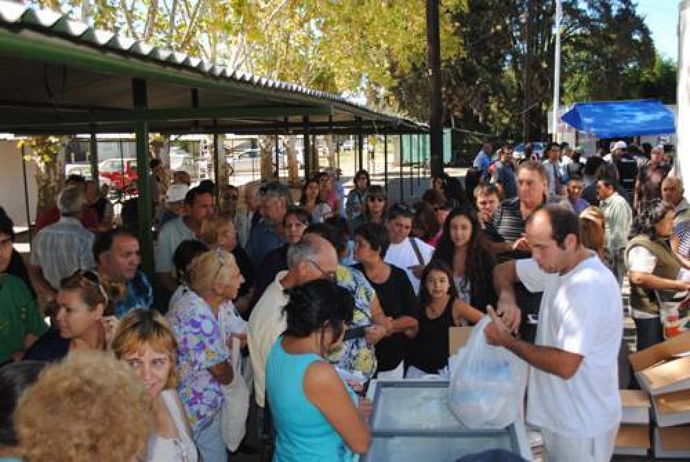 Pescado y pastas para todos en San Nicol�s