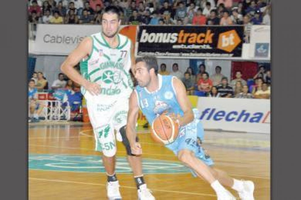 Contundente triunfo de Regatas Corrientes