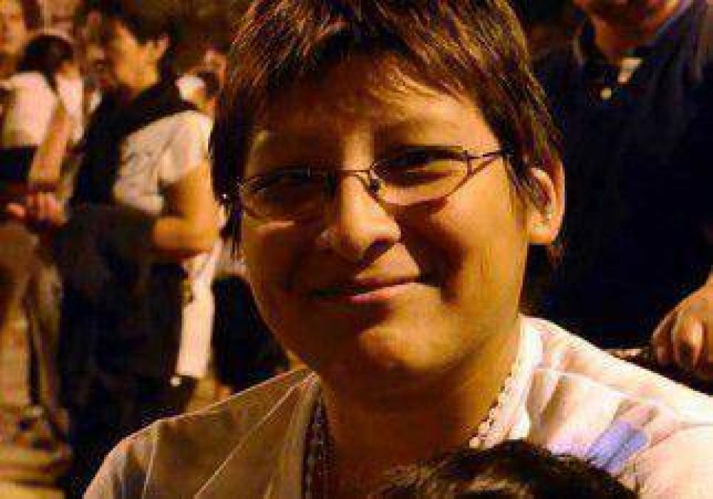 Miles de fieles asistieron al V�a Crucis 