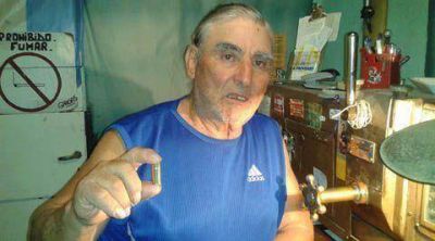 Le robaron mientras estaba en el velatorio de su hermano