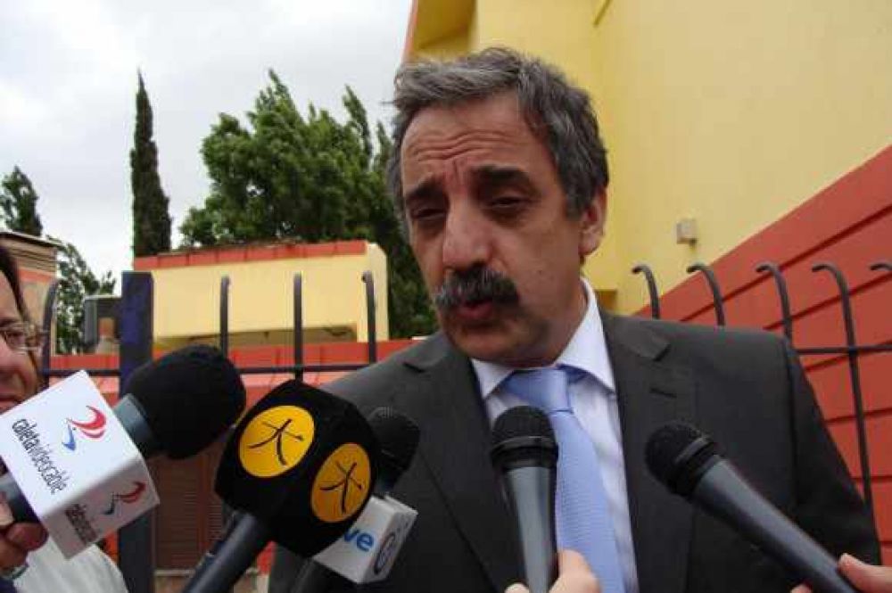 Maz�: Peralta ha definido irse del Frente para la Victoria y a partir de ahora hay dos modelos en la provincia