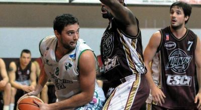 Atenas perdi� el primer partido de cuartos de final ante Lan�s