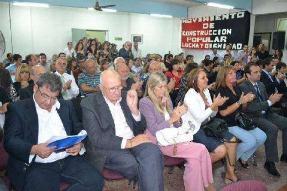 Sesi�n inaugural del Concejo Deliberante de Berisso 	