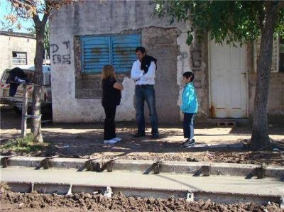 Cord�n cuneta en Barrio Latino