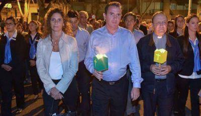 Francisco P�rez participa de las actividades religiosas de Semana Santa