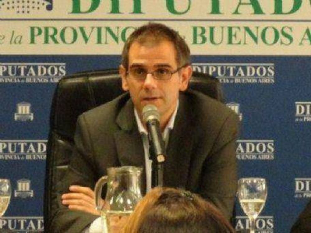 Los platenses y la telefon�a celular: "Hicimos una actuaci�n de oficio intimando a la empresa Movistar", dijo Daoud