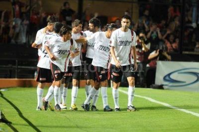 Col�n puso primera en el torneo
