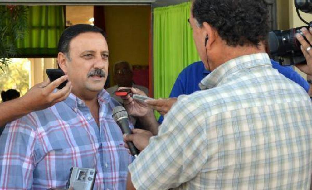 Ricardo Quintela nuevamente cuestion� a la �Casa de las Tejas�