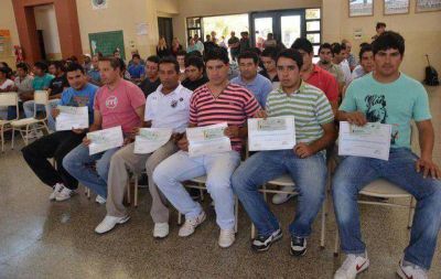 Riojanos se capacitaron para trabajar en una mina de San Juan