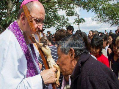 M�s de 4.000 fieles ascendieron juntos al cerro San Bernardo