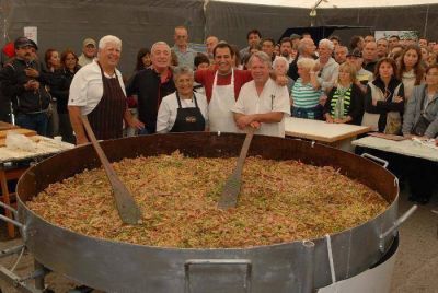 Sabores de mar y m�sica colman Las Grutas